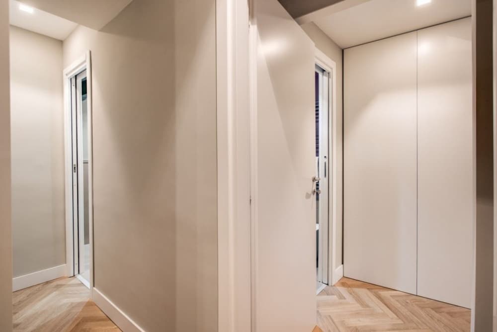Trevi Fountain Superior 3 bdr apartment 19/49