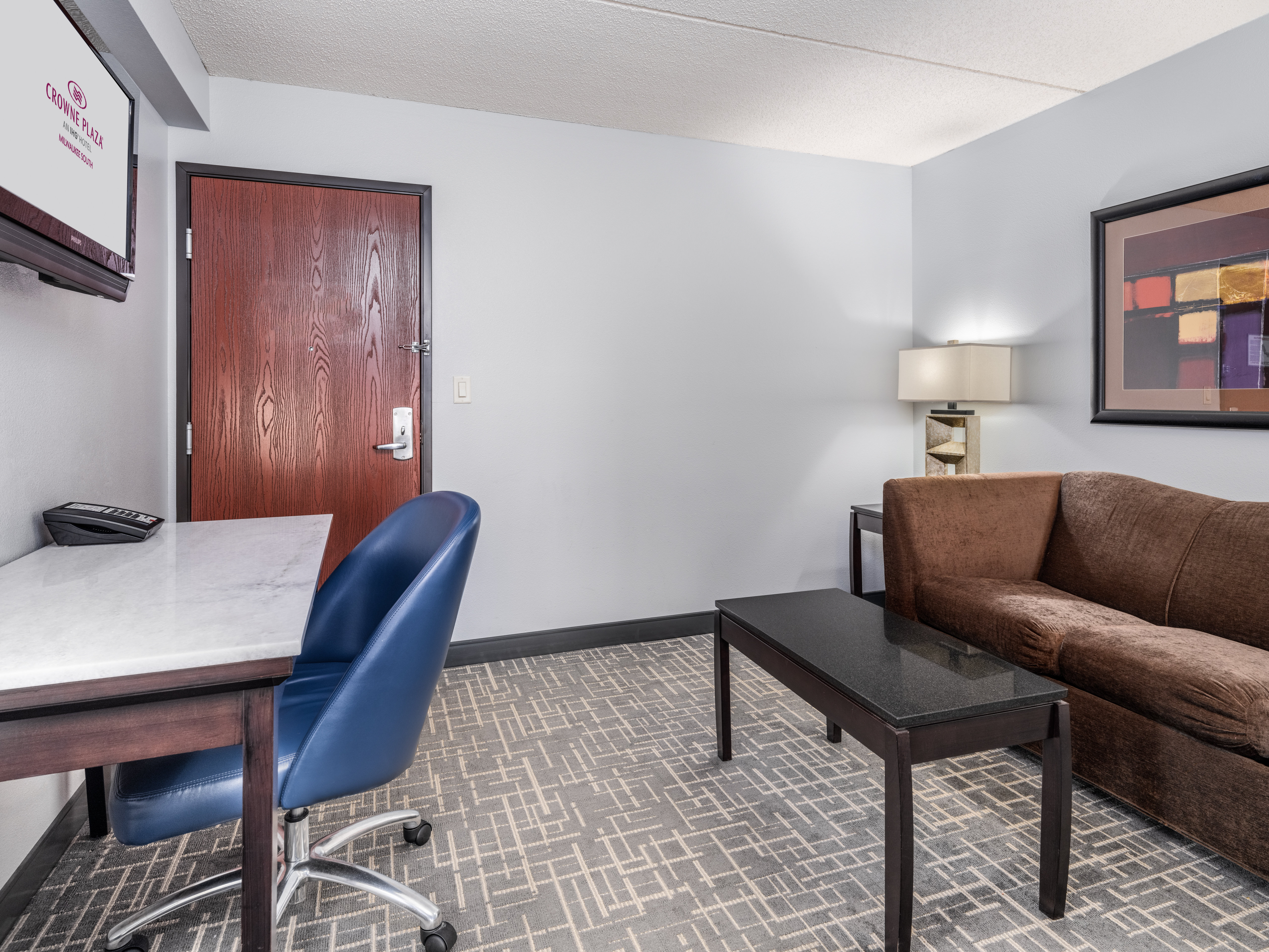 CROWNE PLAZA MILWAUKEE AIRPORT 36/81