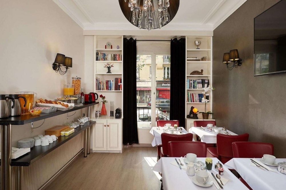 Hotel Le Twelve 45/50