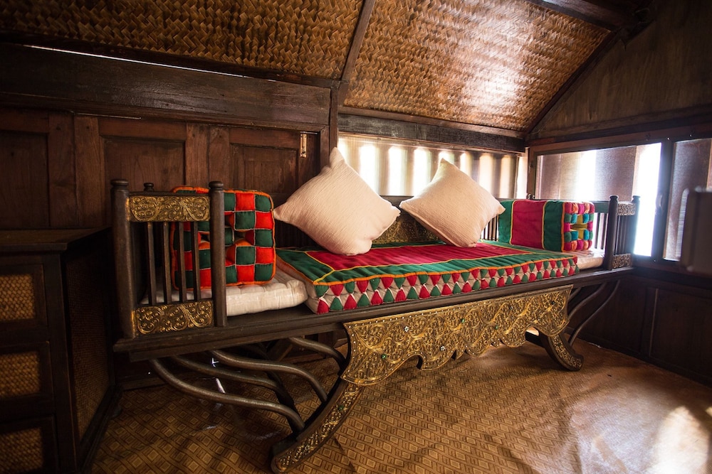 Monfai Culture House 38/50