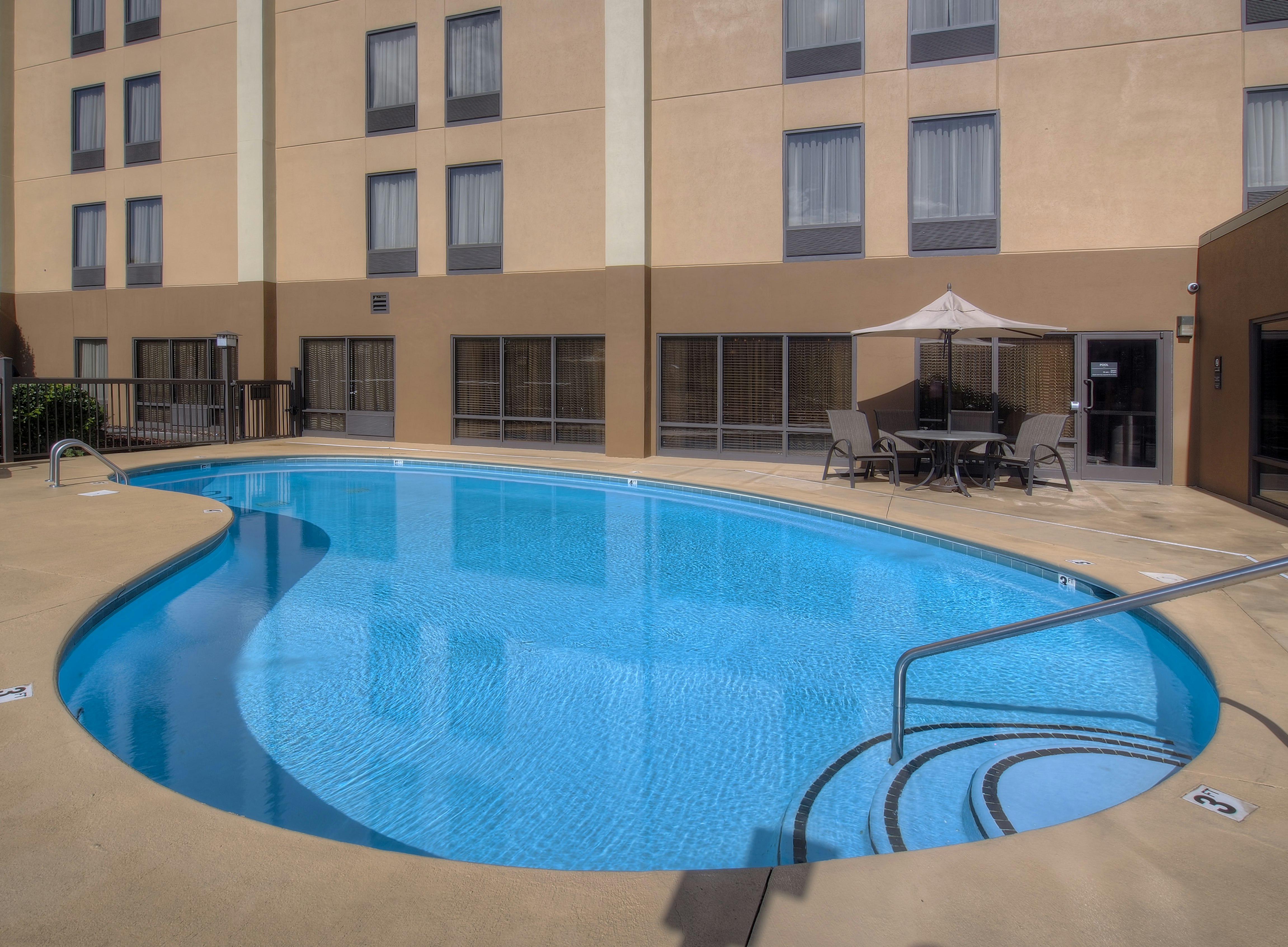 HAMPTON INN KINGSPORT 20/34