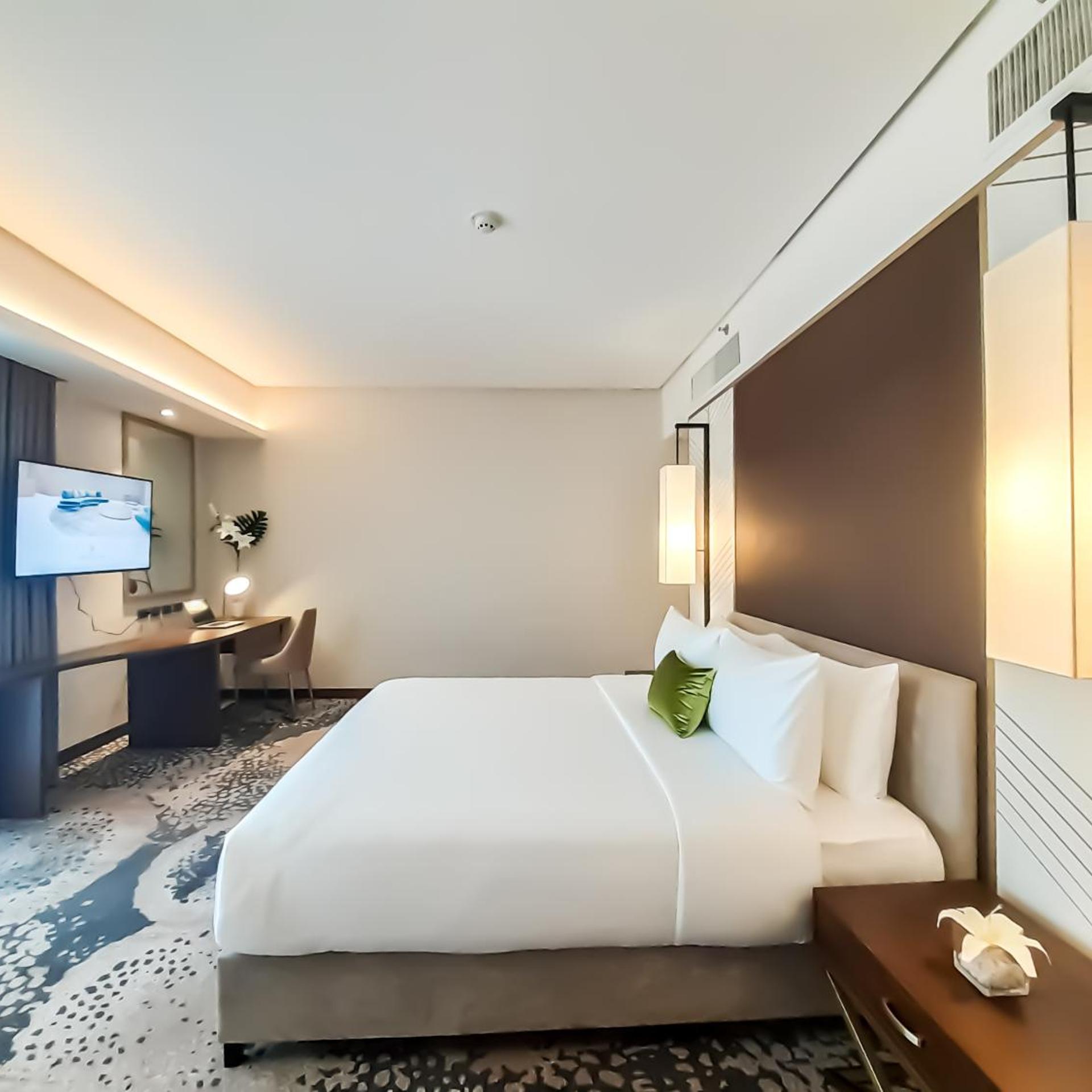 The Excelsior Hotel Las Pinas 7/50