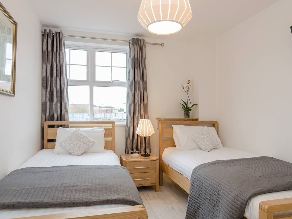 Alfred St Apartment 12/50