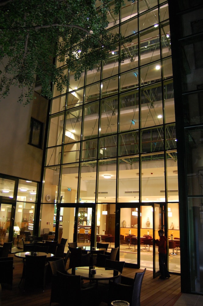 Hotel Ginkgo 8/61