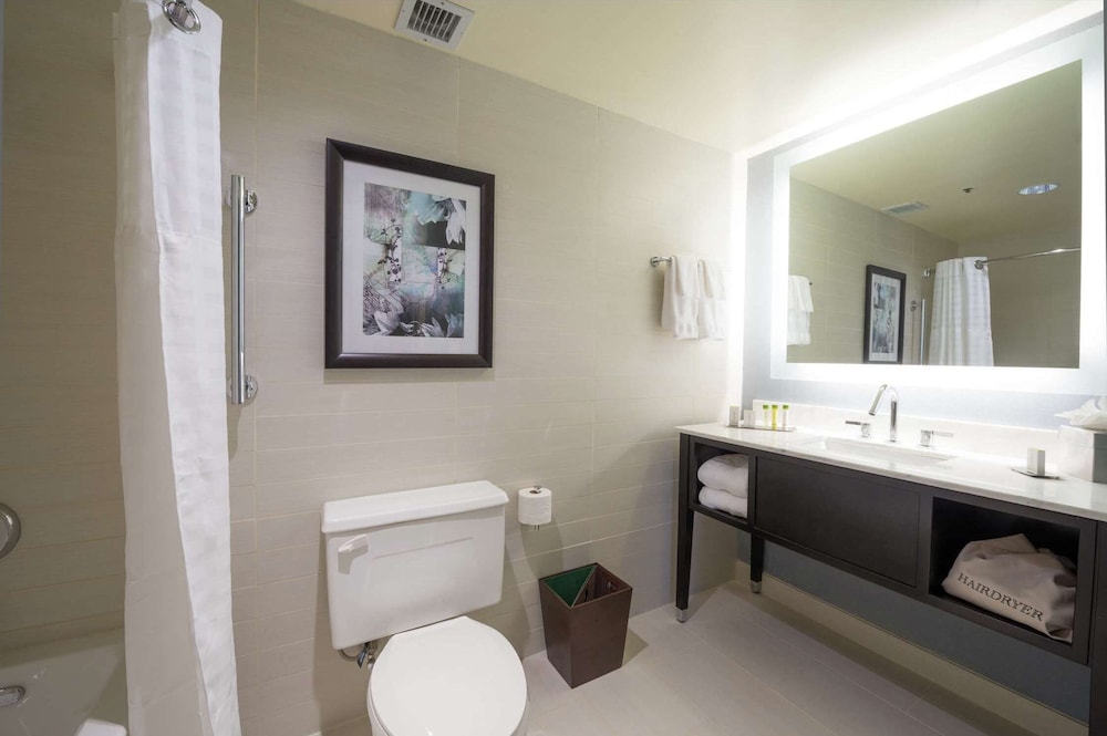Doubletree By Hilton Hotel Binghamton 9/51