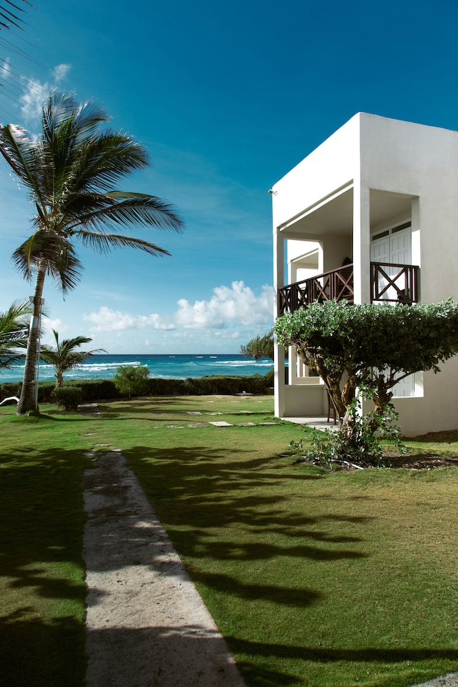 Ocean Spray Beach Apartments 41/50