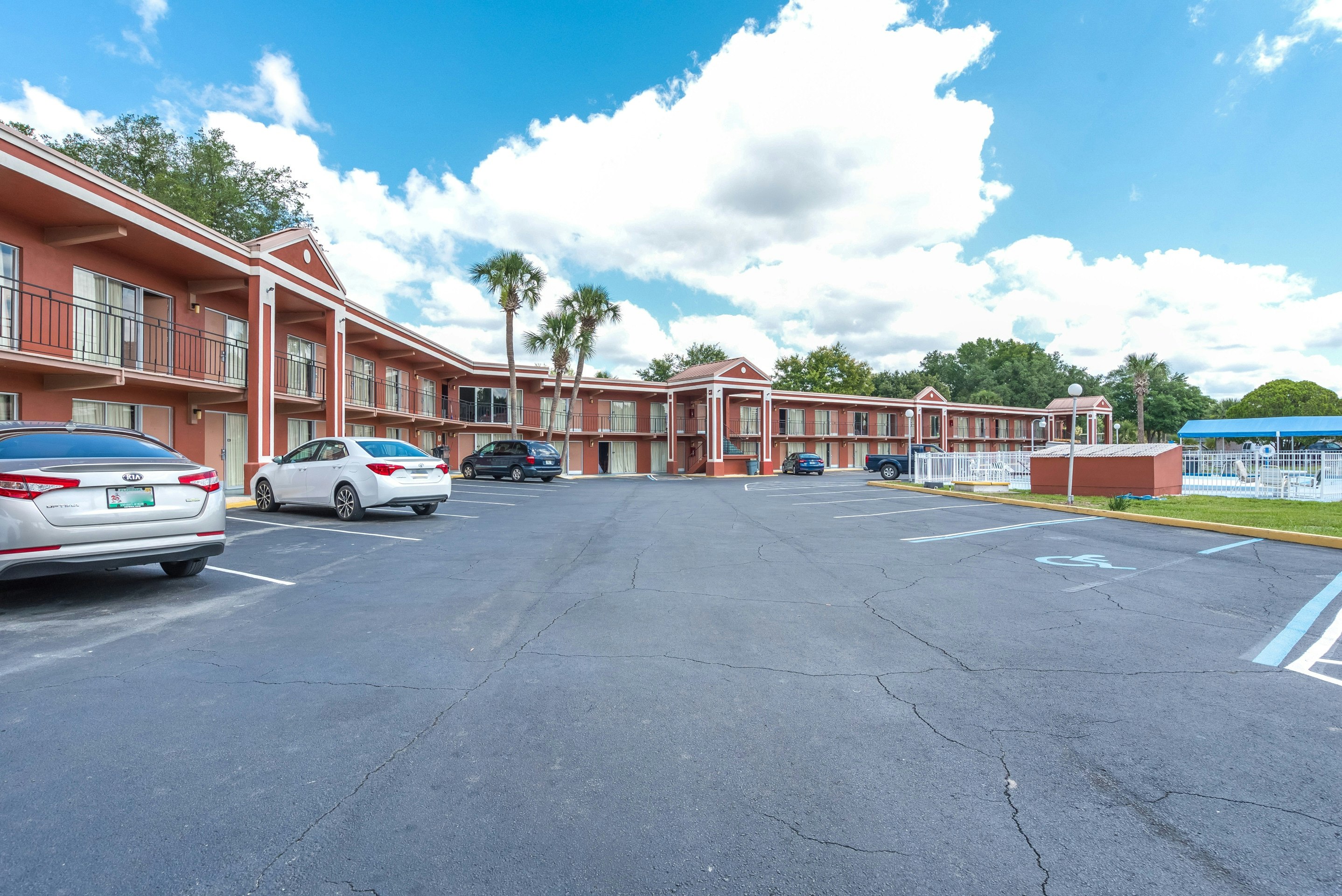 OYO Hotel Mustang Silverspring FL 29/33
