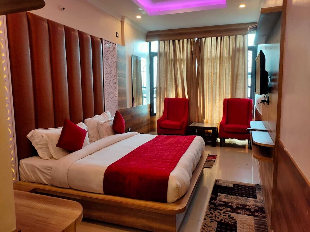 Hotel Grand Hill 13/29
