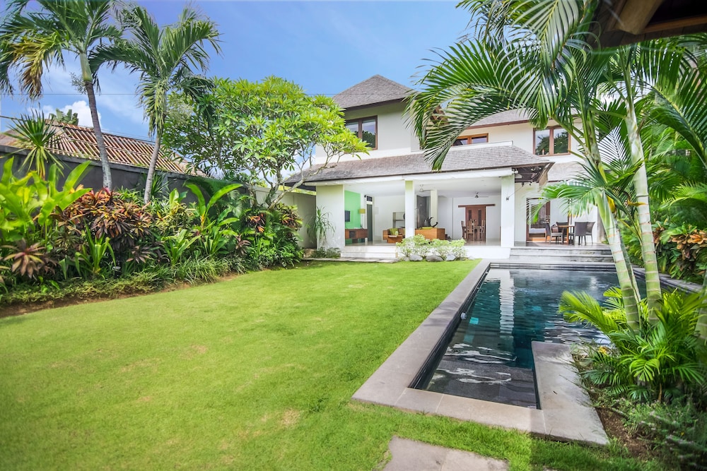 Serene Villas 40/49