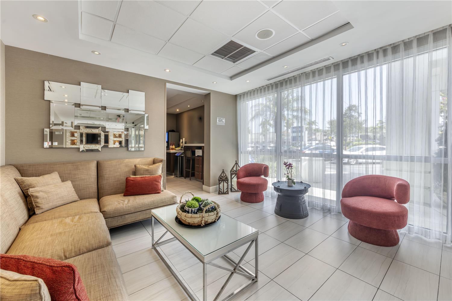 Best Western Plus North Miami Bal Harbour 13/20