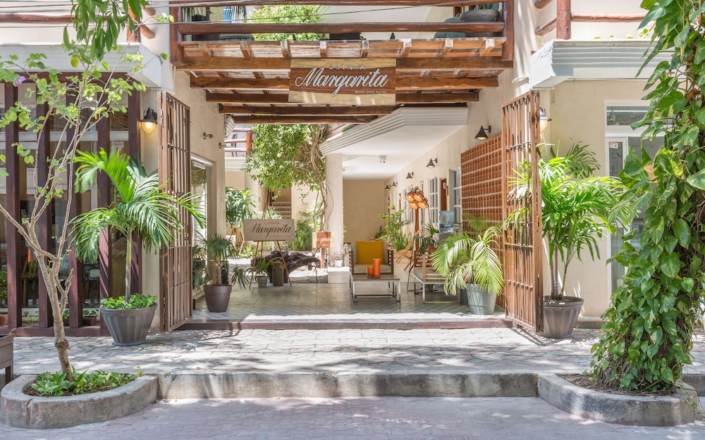 Quinta Margarita Suites 2/68