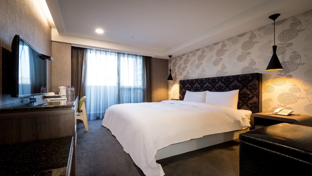Zaw Jung Business Hotel 24/42