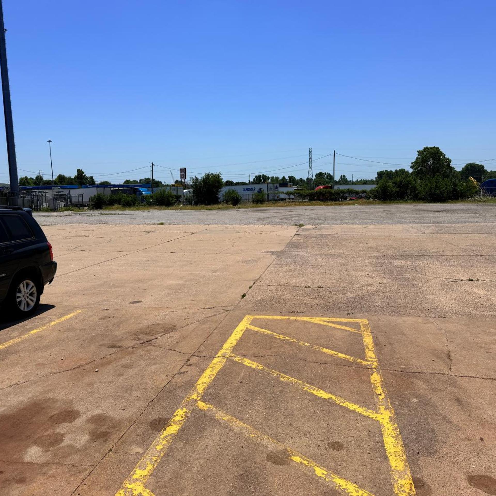 Econo Lodge West 4/14