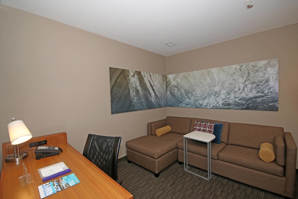 SpringHill Suites Charleston North/Ashley Phosphate 31/46
