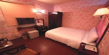 Fuchia Hotel 18/40