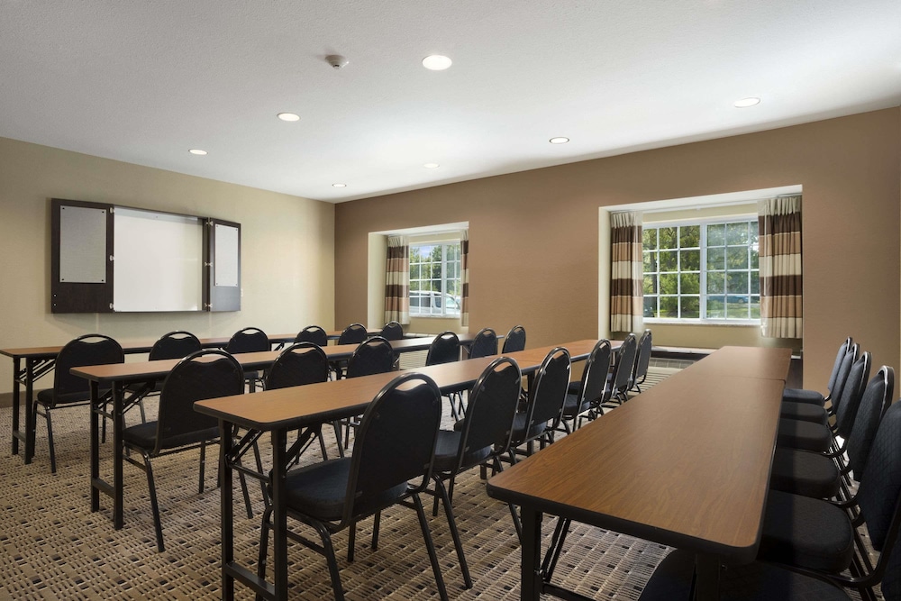 Microtel Inn Suites By Wyndham Carrollton 27/30
