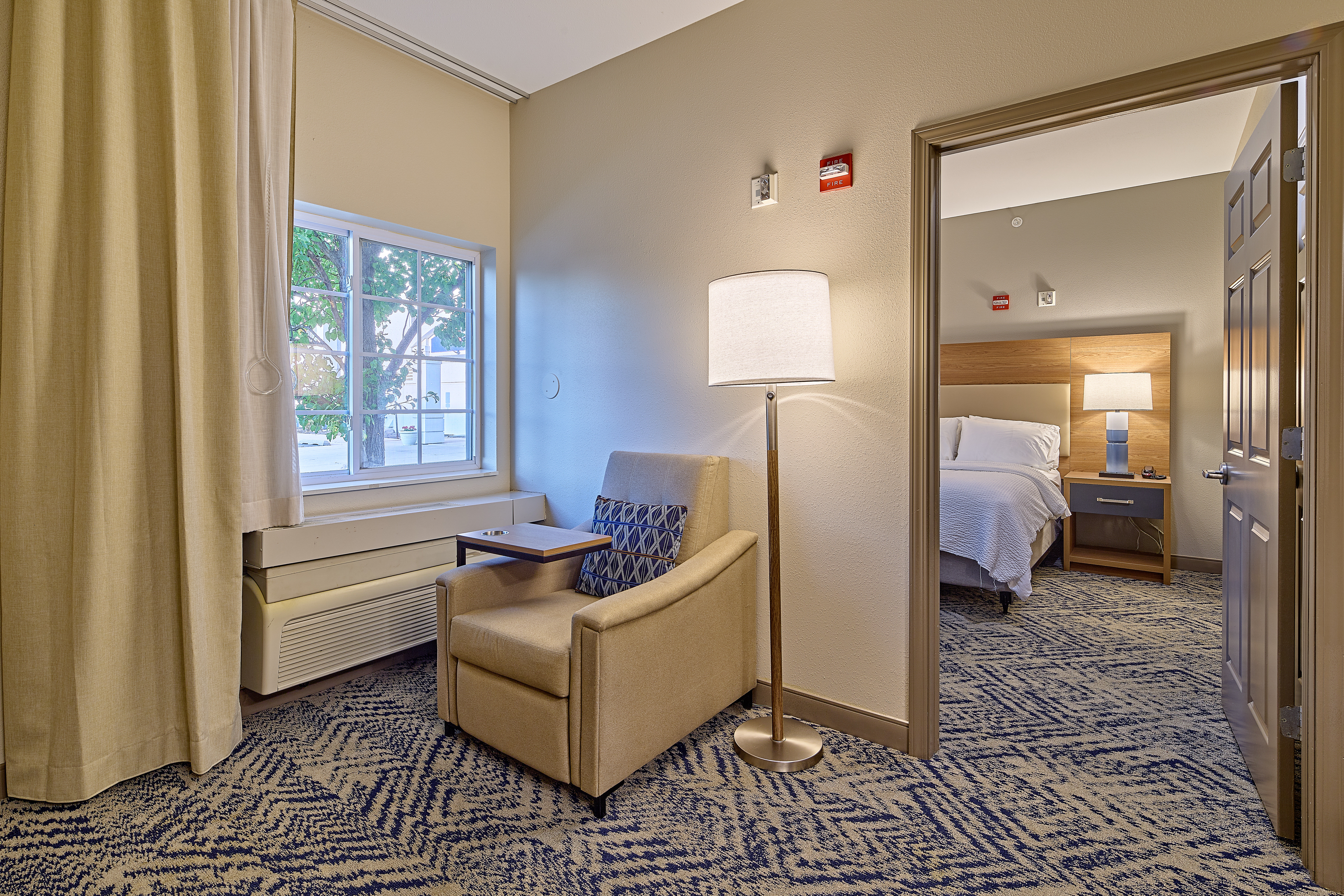 Candlewood Suites Peoria At Grand Prairie 33/50