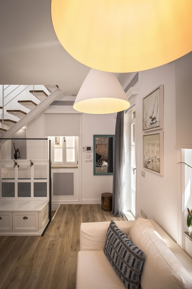 Casa Regina 37/50