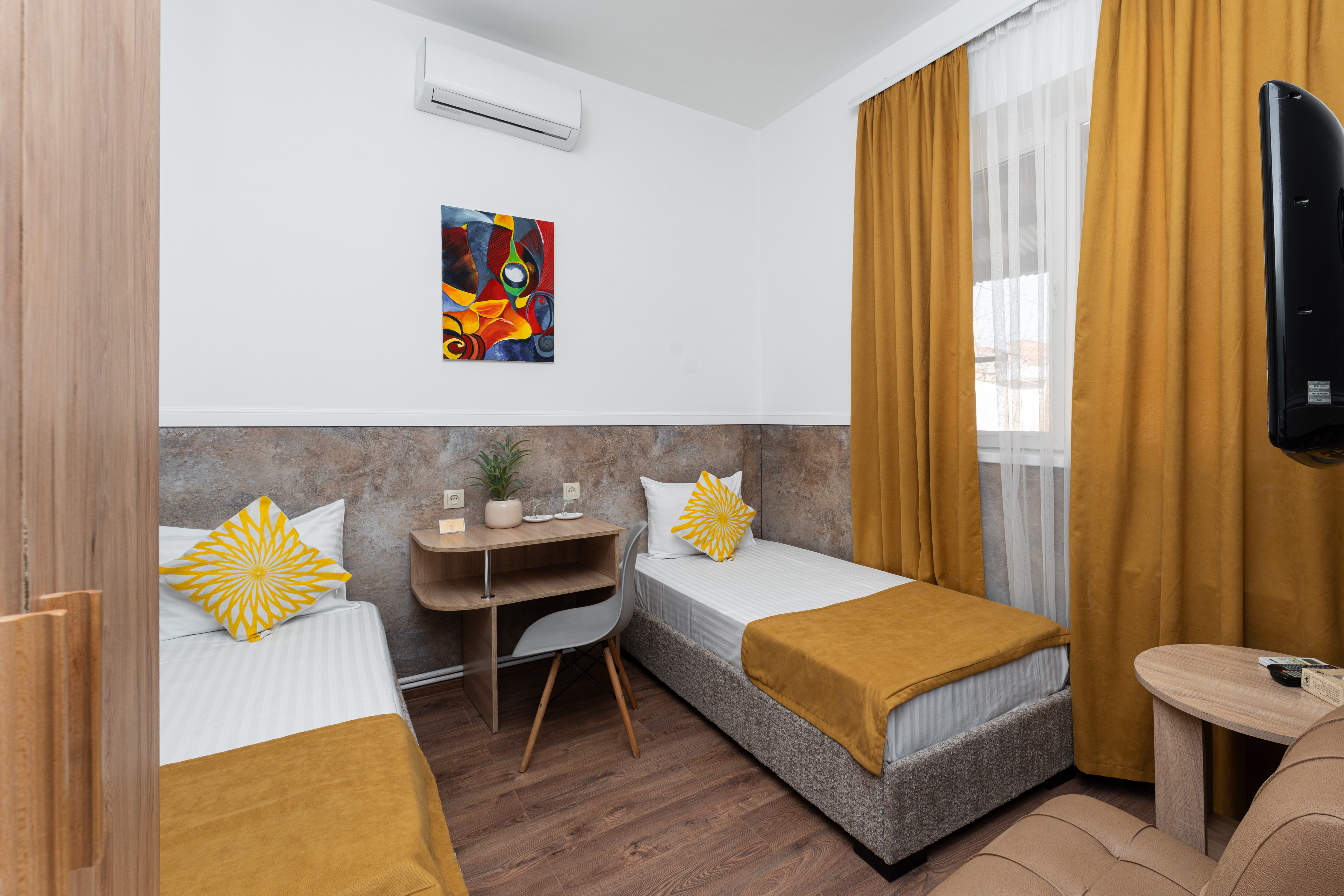 غرفة اقتصادية، Alex Hotel 10/10