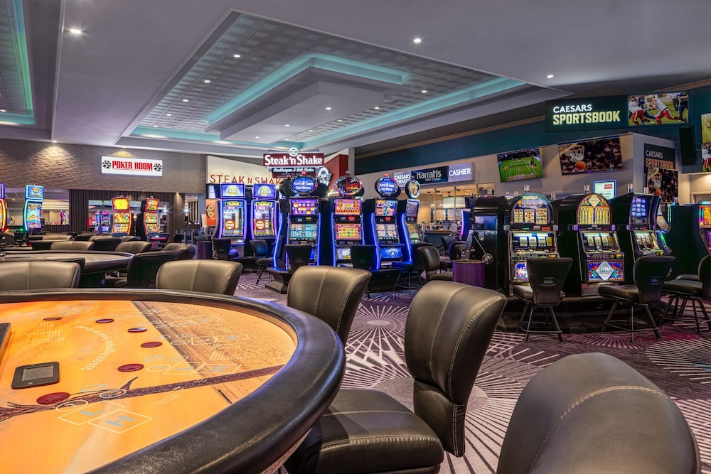 Harrah's Gulf Coast - A Caesars Rewards Destination 40/48