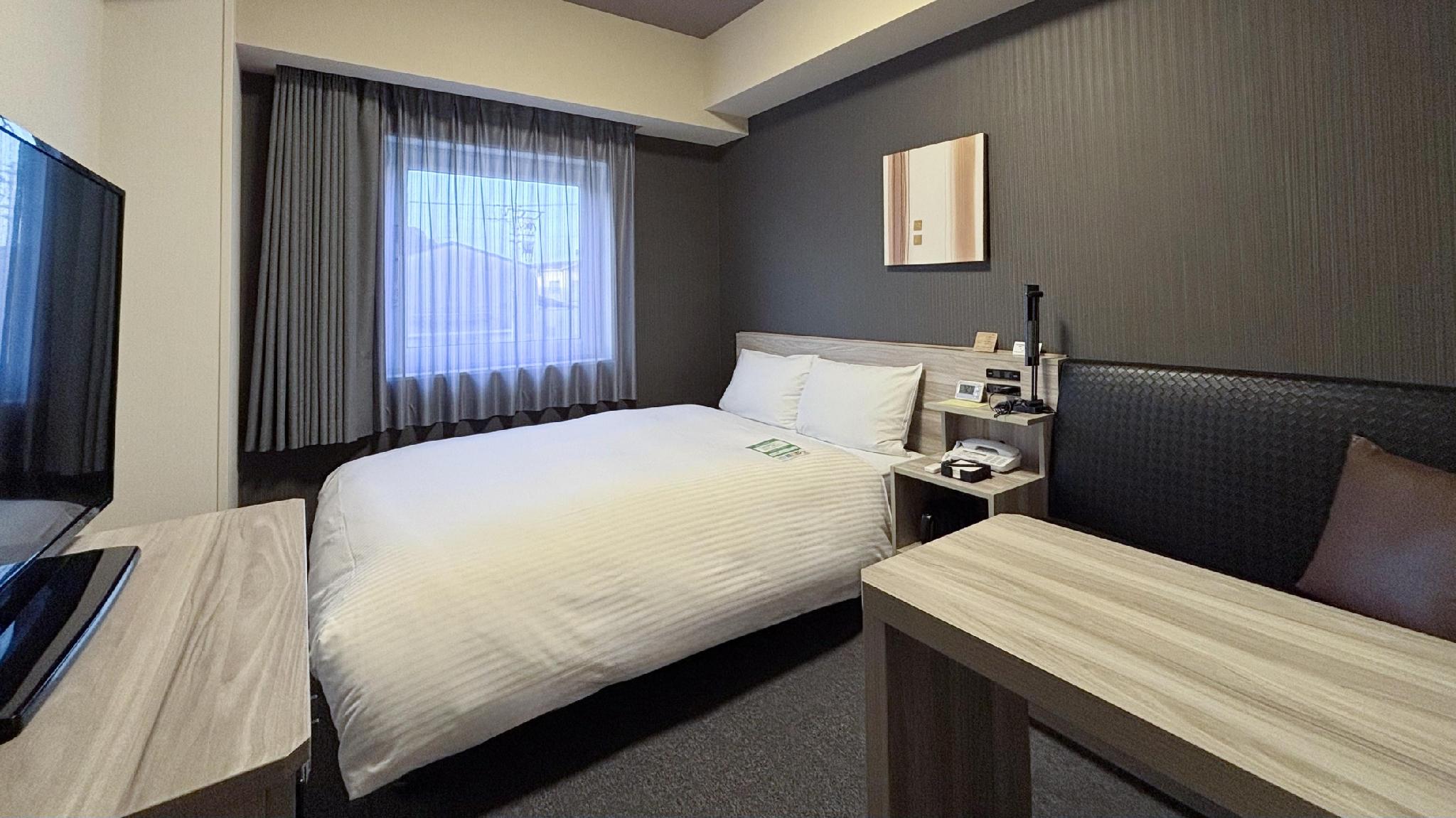 Semi Room, Standard, Semi Double Bed