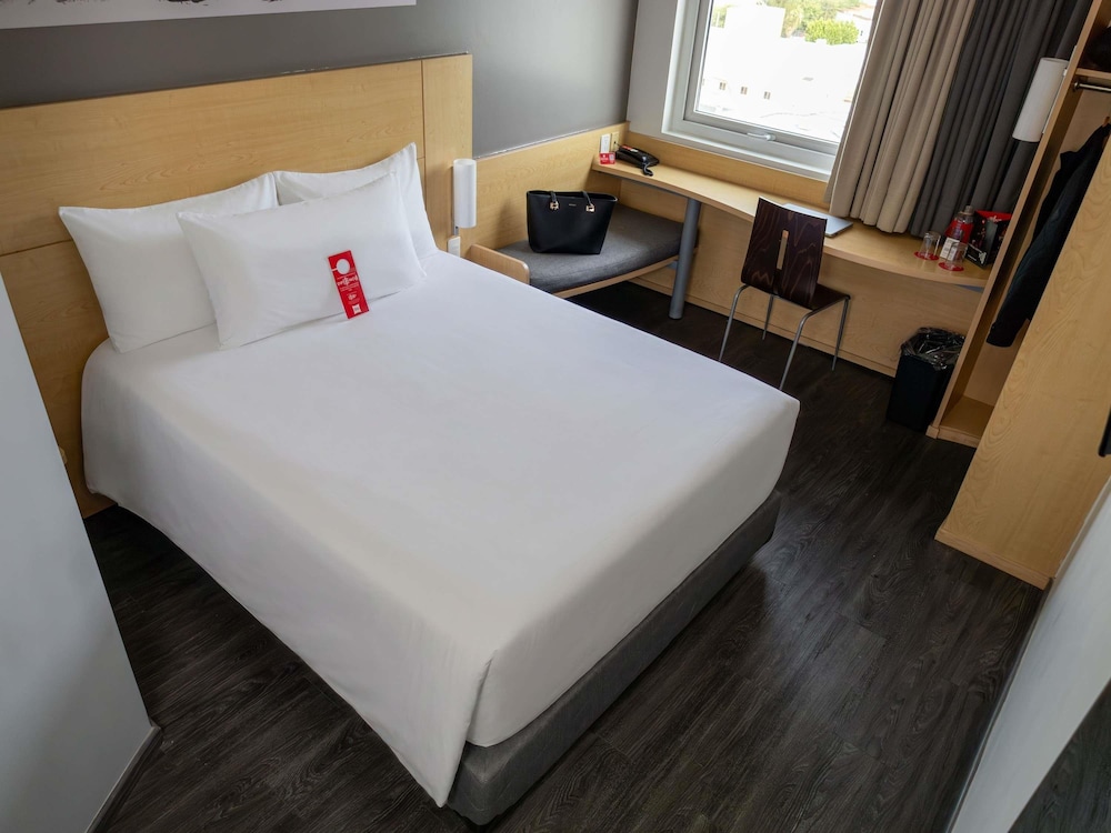 Ibis Chihuahua 15/50