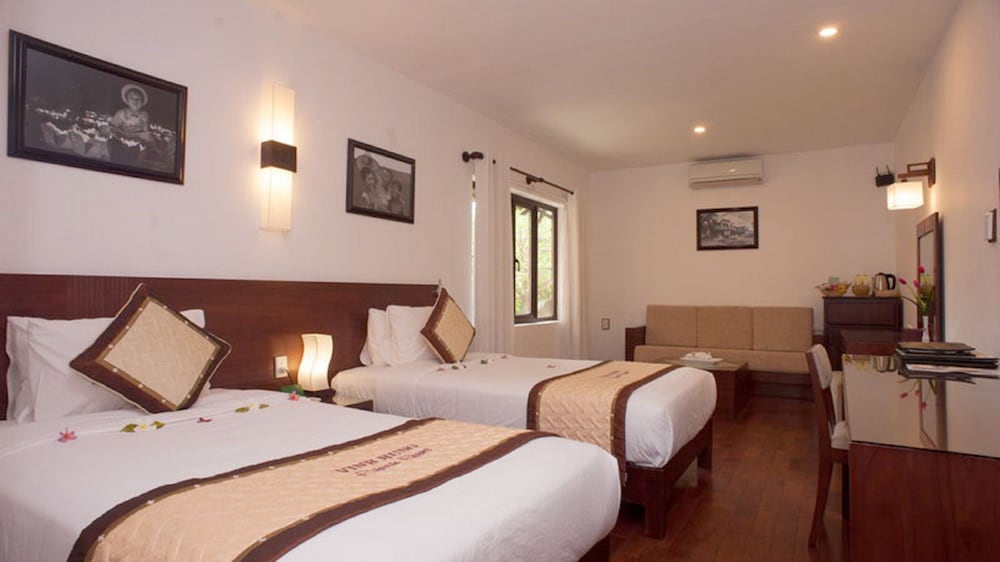 Vinh Hung Riverside Resort 15/78