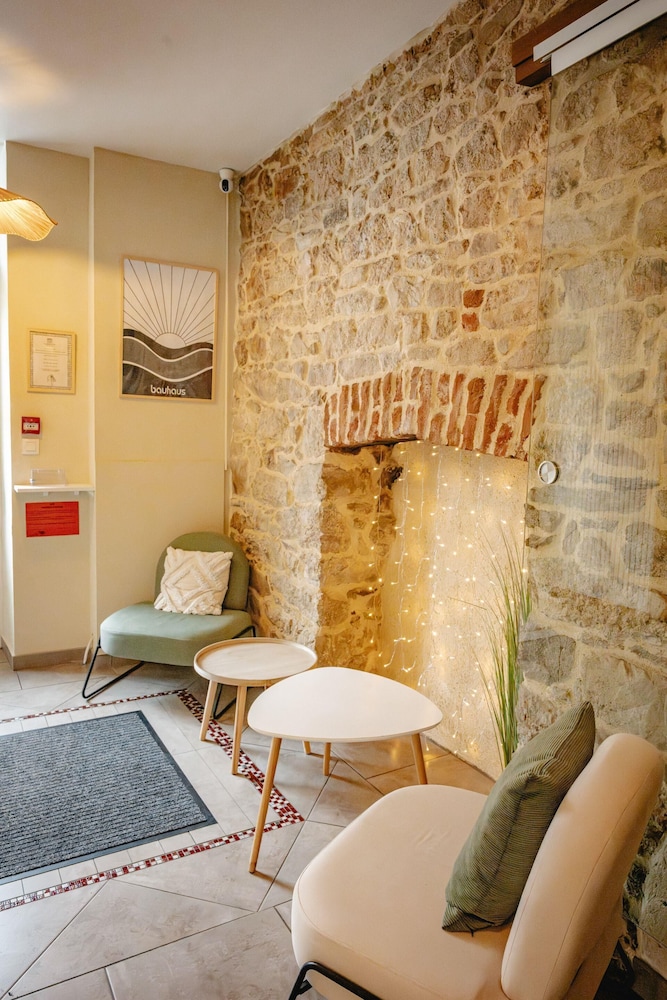 Brit Hotel Guingamp L Armor 24/50