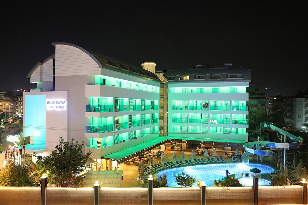 Blue Wave Suite Hotel - All Inclusive 1/49