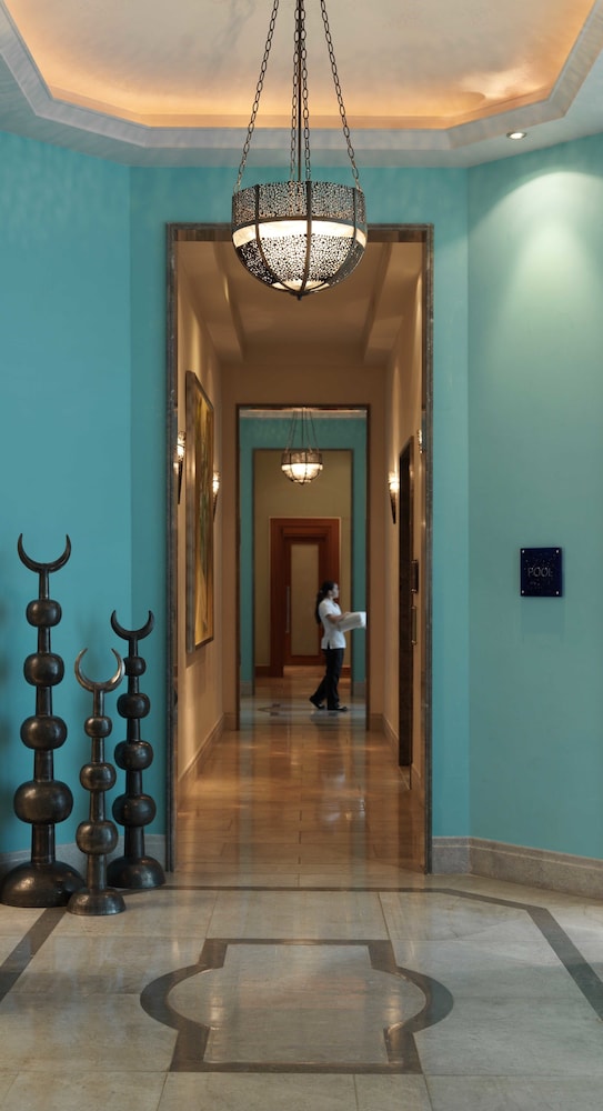 Four Seasons Hotel Istanbul at the Bosphorus 31/80