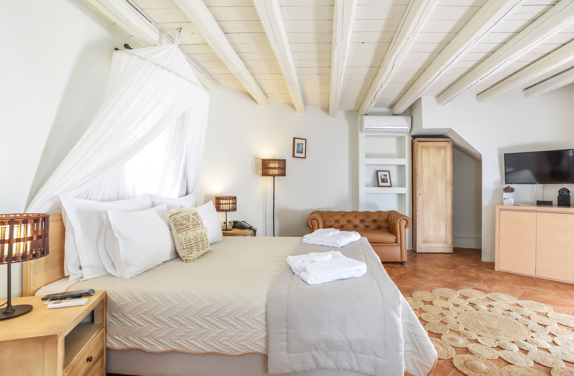 Windmill, Suite, Queen and Twin Beds, Two Story
