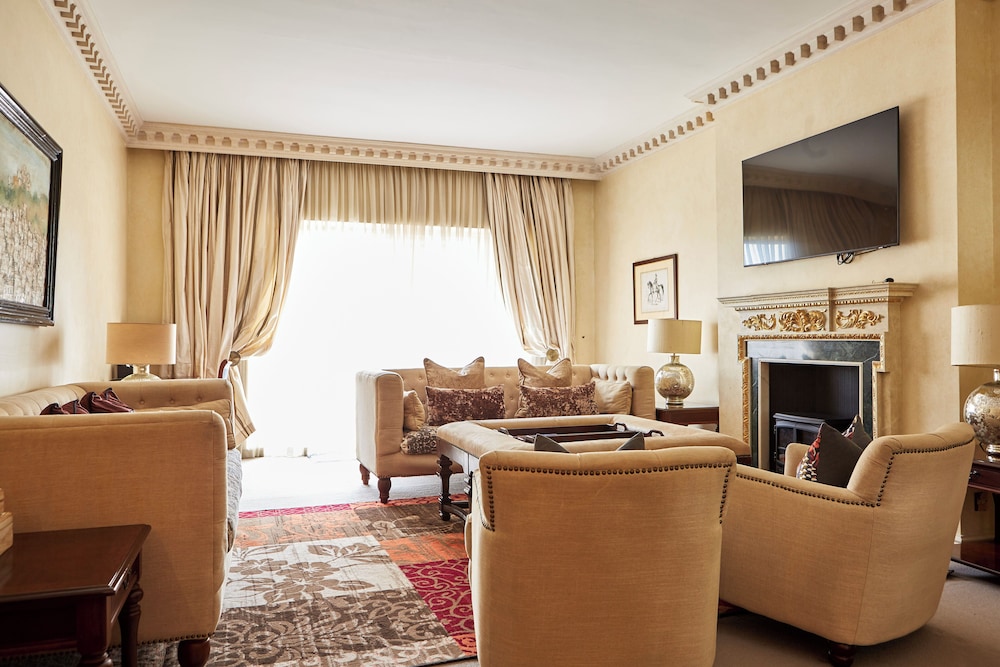 9 Hertford Street Apartments 37/49