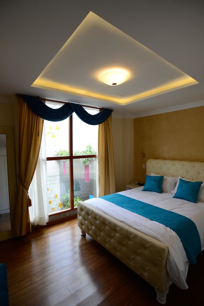 HOTEL BOUTIQUE MARQUIZ 25/57