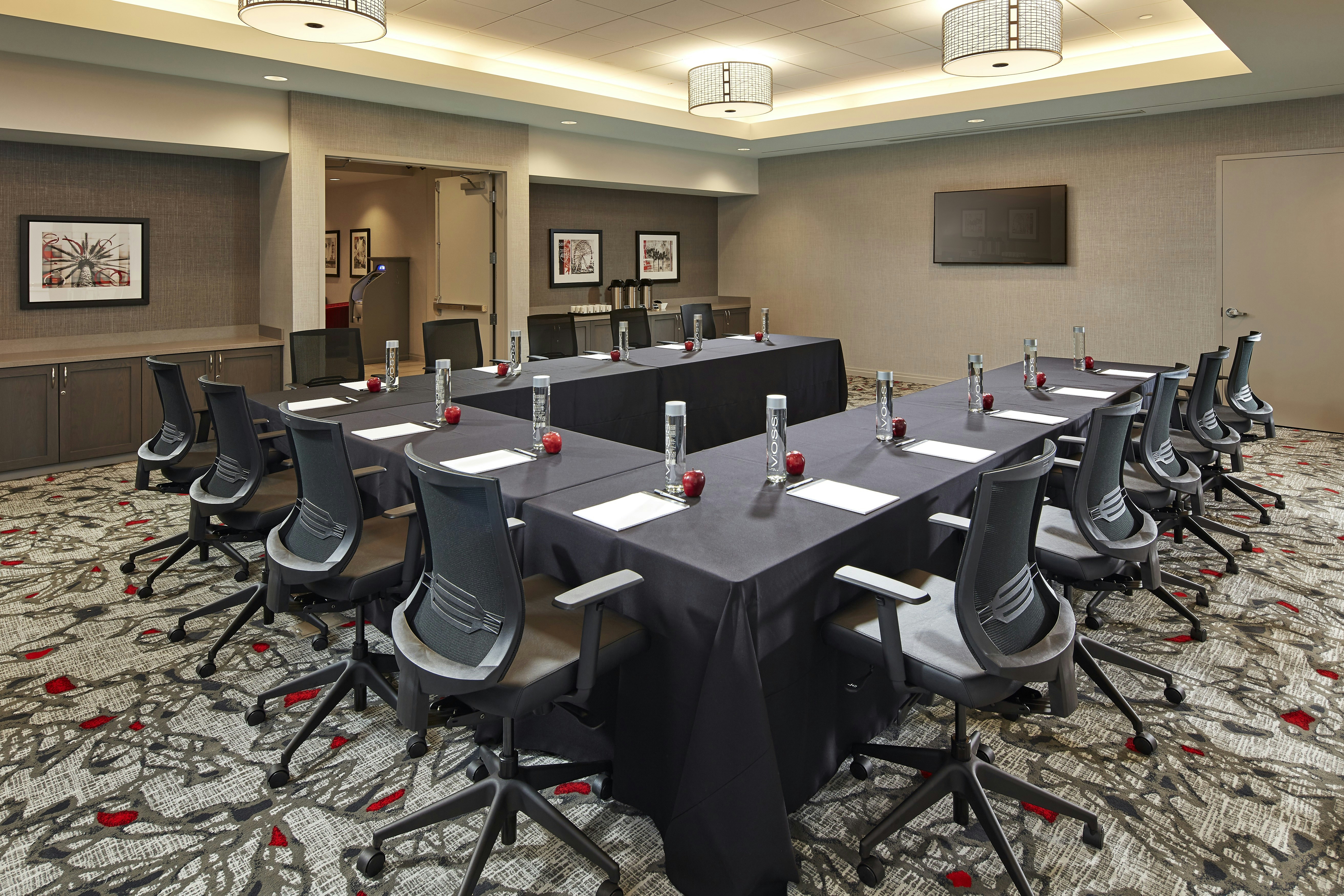 Hampton Inn Long Beach Airport 46/67