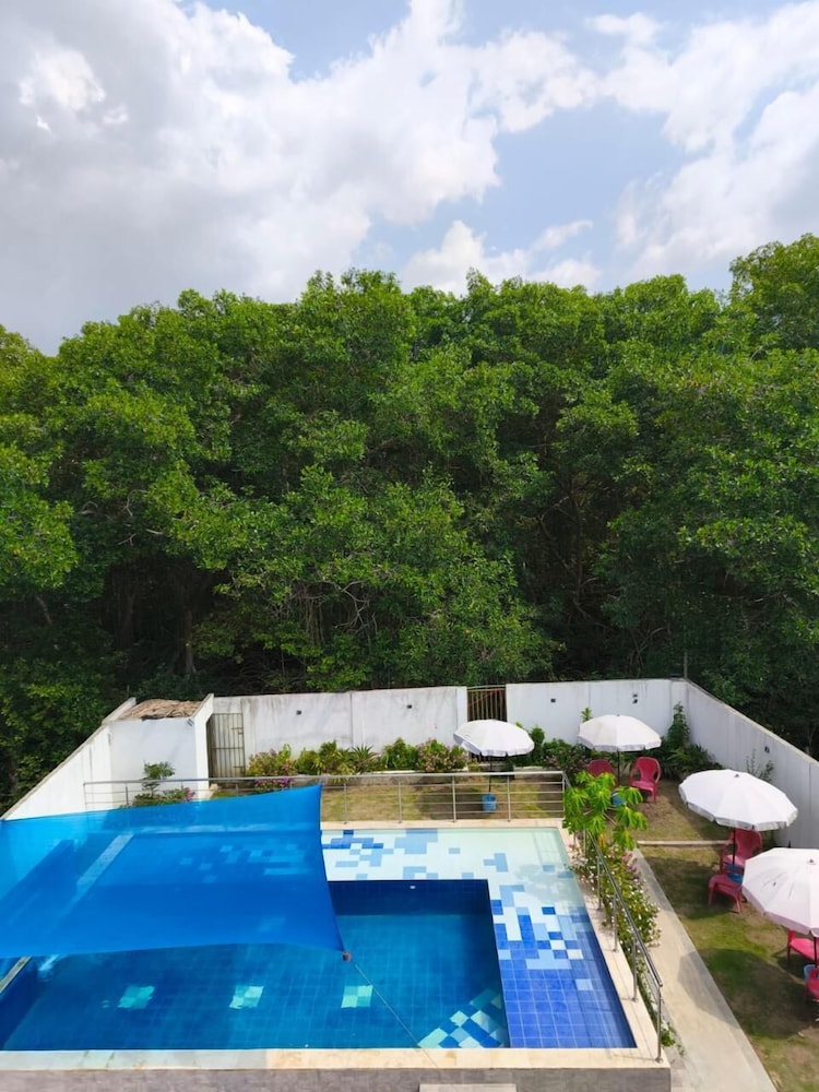Hotel Palmetto Beach Covenas 18/24