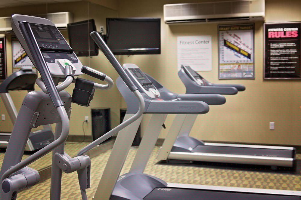 Holiday Inn Express Hotel Suites Logan 50/79