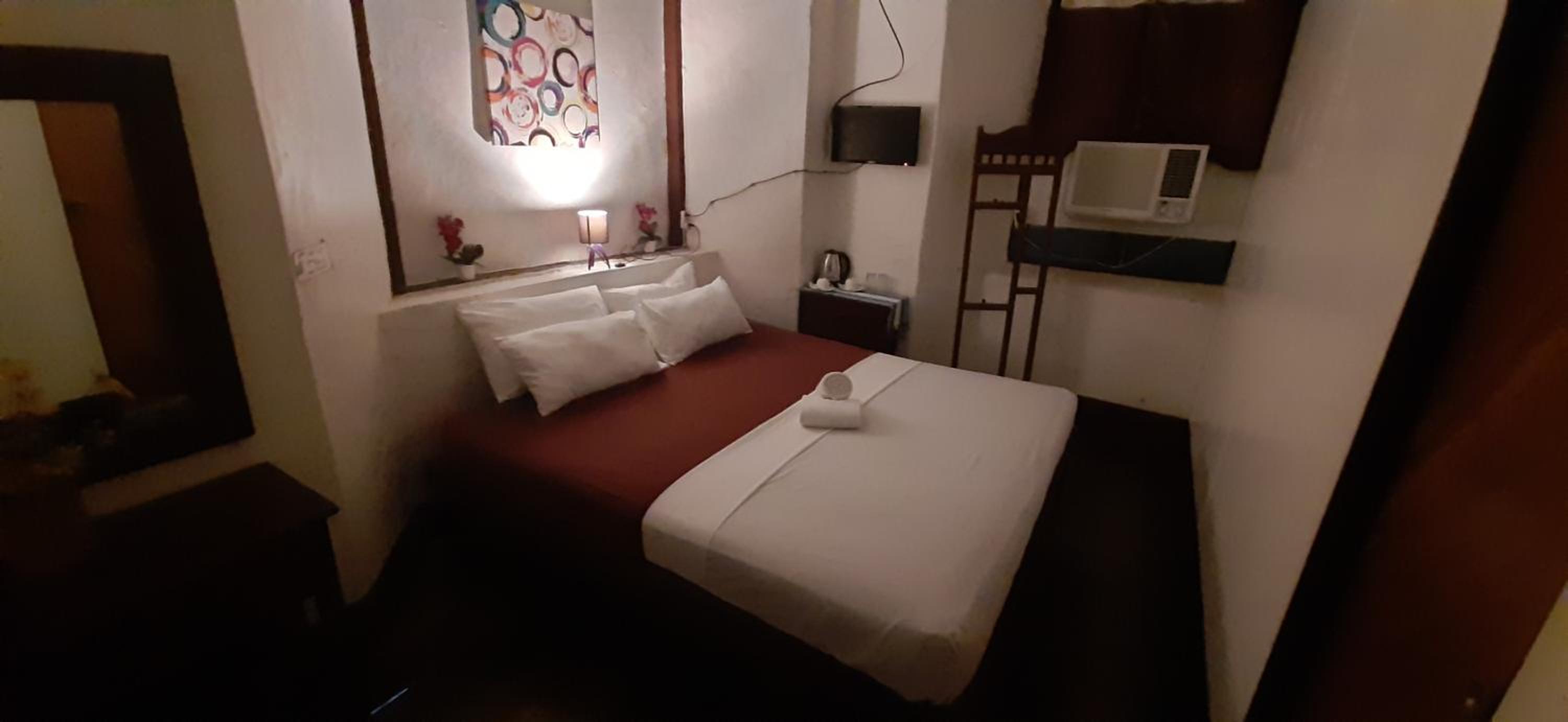 Zen Rooms Calle Crisologo Vigan 12/50