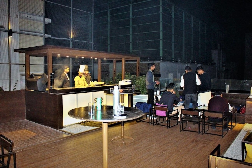 Hotel Anchorage- The Residence 52/63