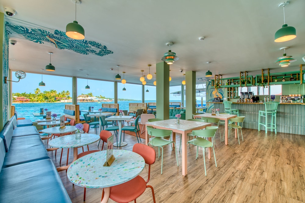 Bocas Paradise Hotel 35/50