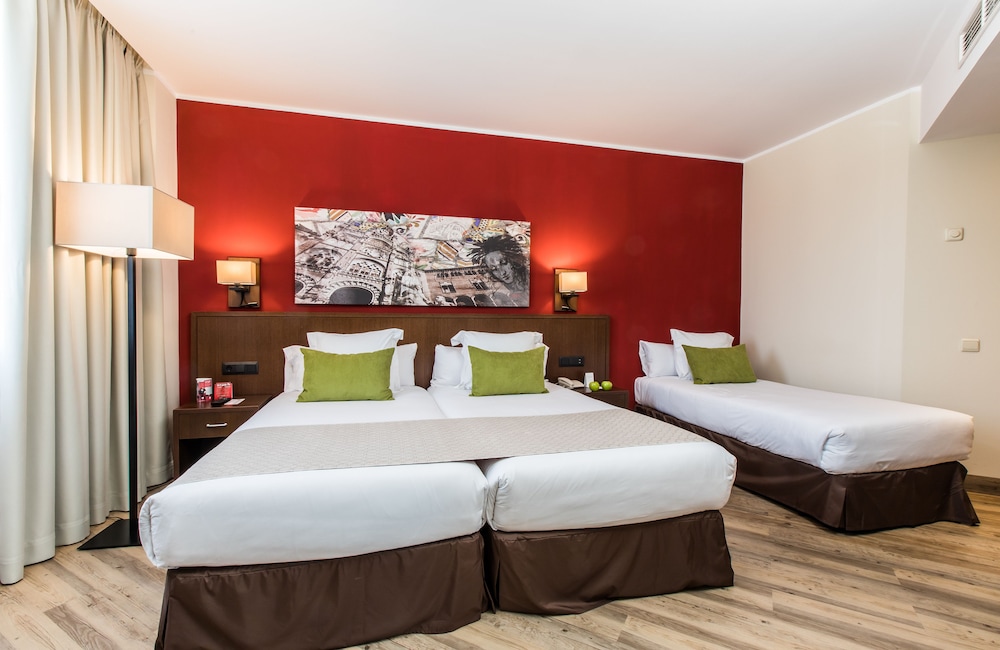 Leonardo Hotel Barcelona Gran Via 20/65