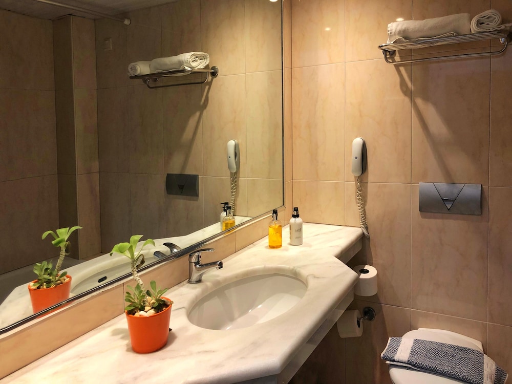 Caravel Apartment Hotel 44/44