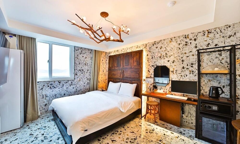 Ssan Motel Tongyeong 13/33