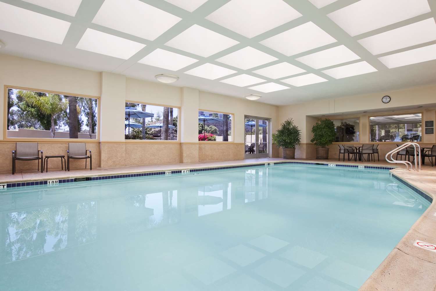 swimming pool spa