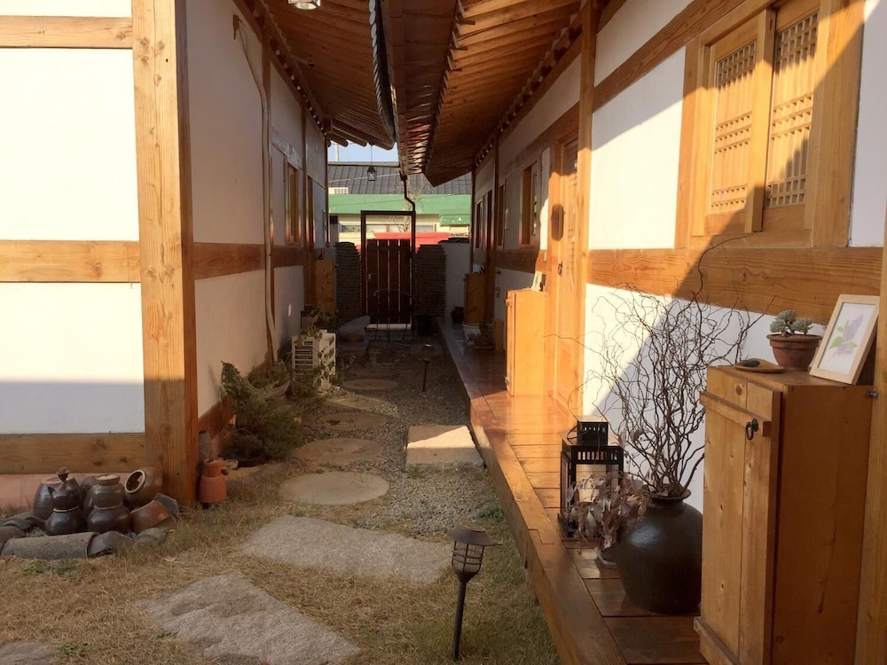 Dorandoran Guesthouse 25/47