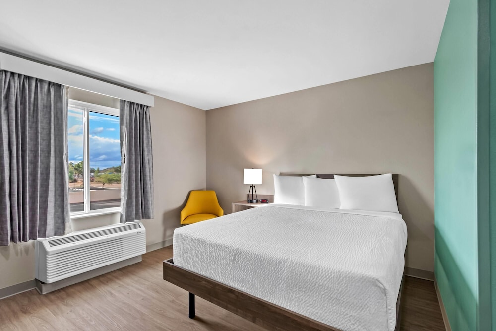 ECHO Suites Extended Stay by Wyndham Phoenix-Peoria/Glendale 31/74