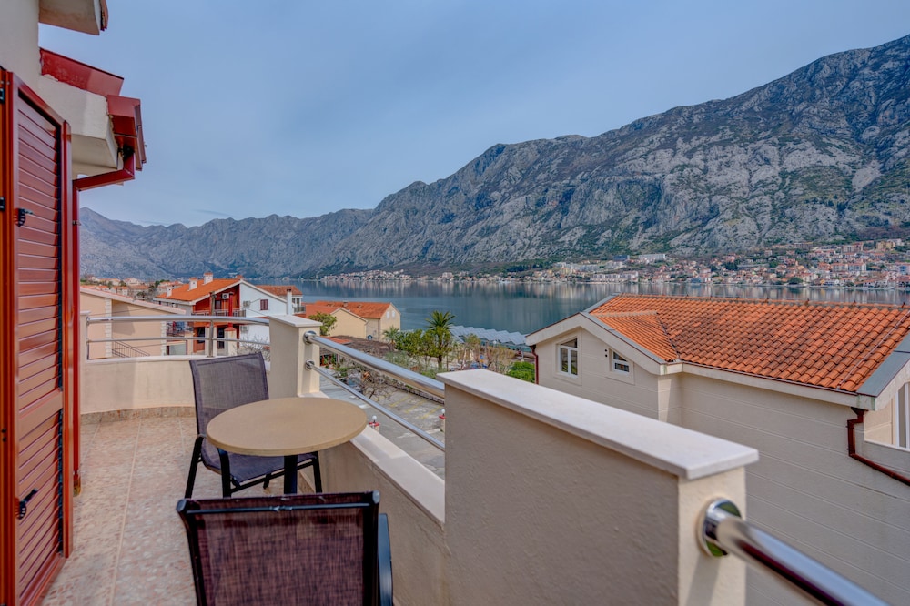 Hotel Galia 5/50