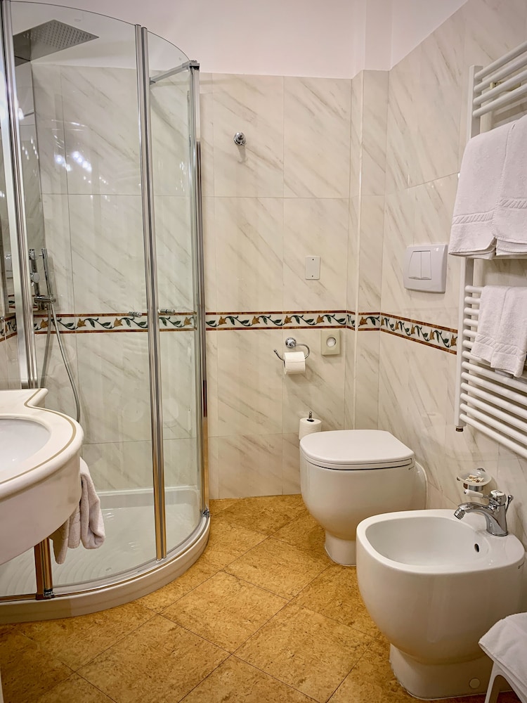 Hotel Ristorante Gardesana 47/48