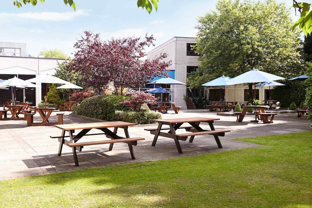 Novotel Coventry M6 J3 42/48