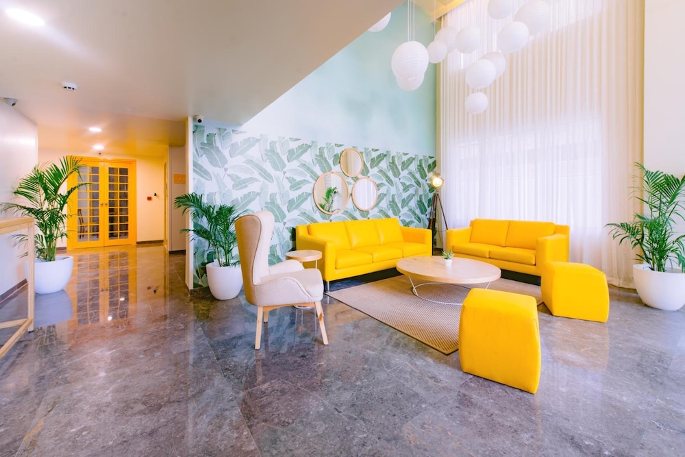 Bloom Hotel Indiranagar 34/41