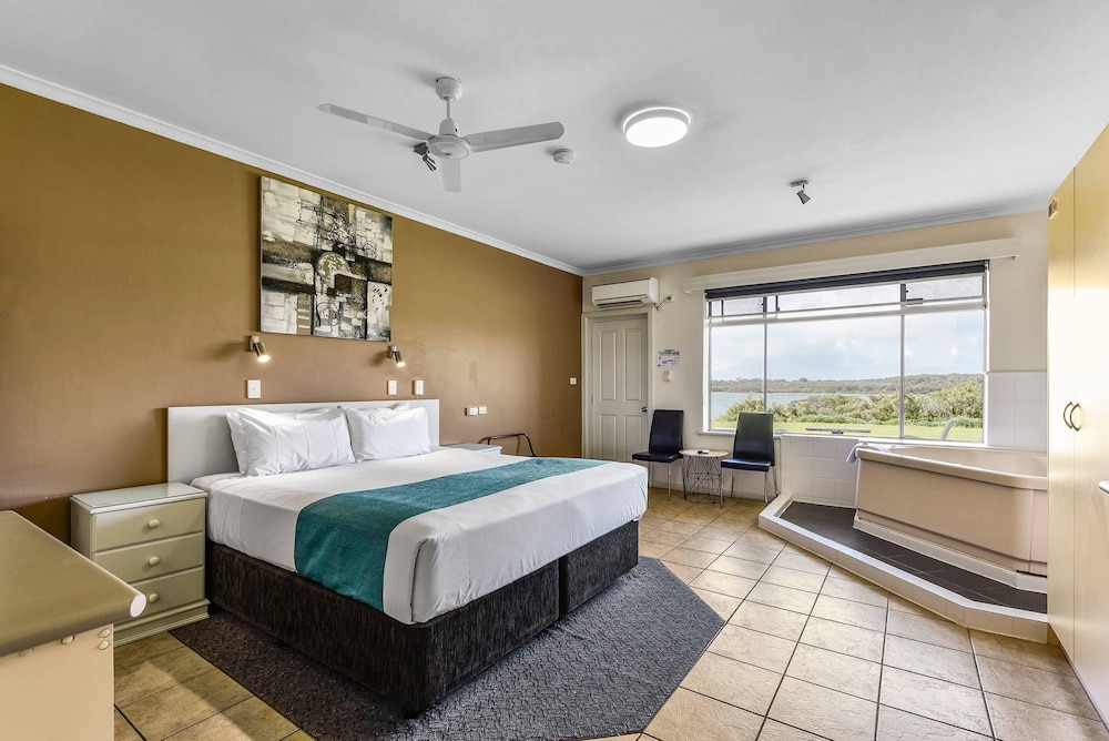 Efficiency, King Bed